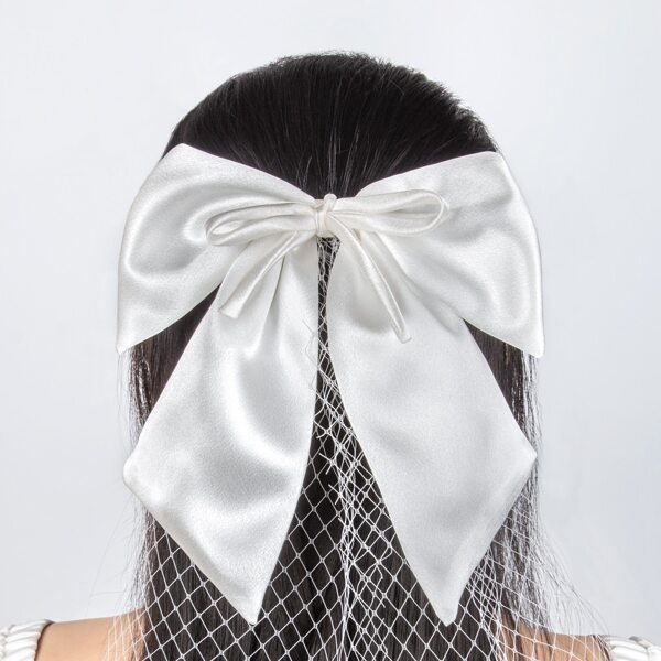

Bow Hair Clip, White