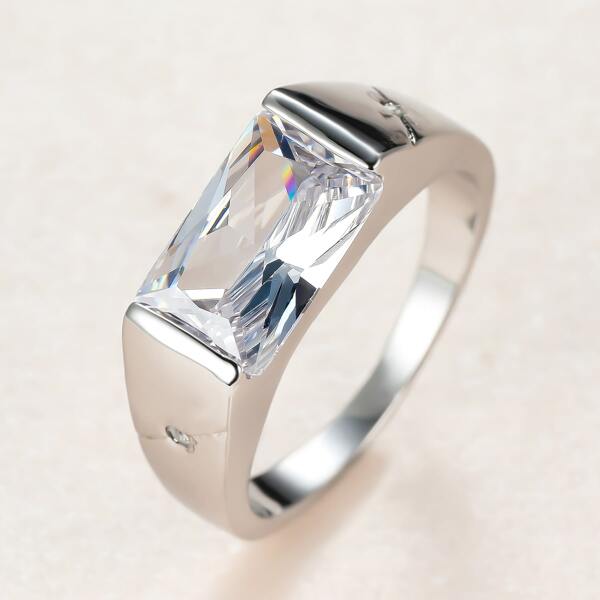 

Zircon Decor Ring, Silver
