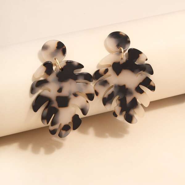 

Resin Leaf Drop Earrings, Brown