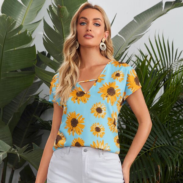 

Keyhole Neck Sunflower Print Top, Multicolor