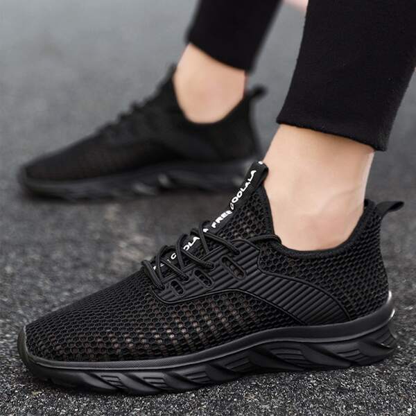 

Men Hollow Out Lace-up Decor Sneakers, Black