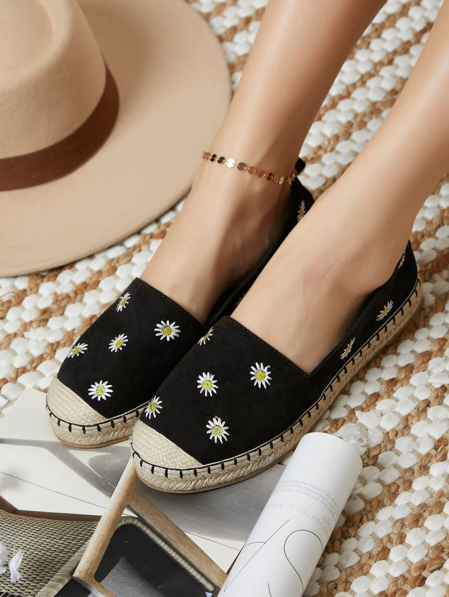 SHUZIA Daisy Floral Print Espadrille Slip-On Flats - Black - View 1