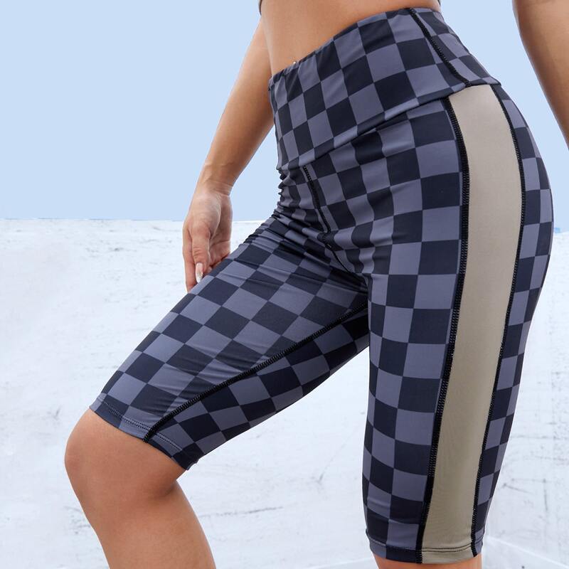

Plaid Contrast Panel Sports Shorts, Multicolor