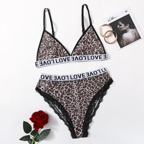 

Plus Leopard Letter Tape Lingerie Set, Multicolor