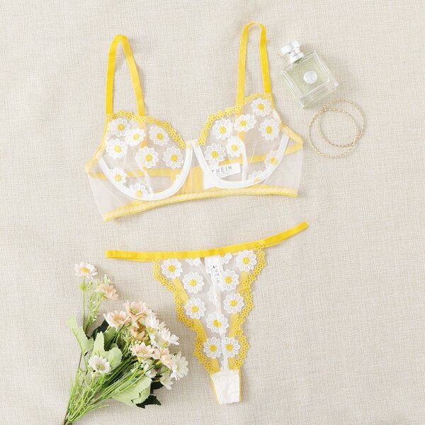 

Floral Embroidery Mesh Underwire Lingerie Set, Multicolor