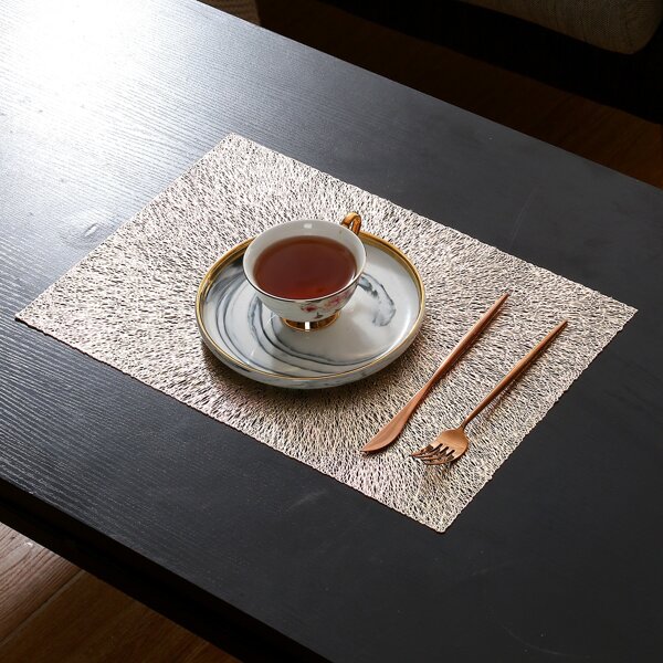 

1pc Rectangle Non-slip Placemat, Gold