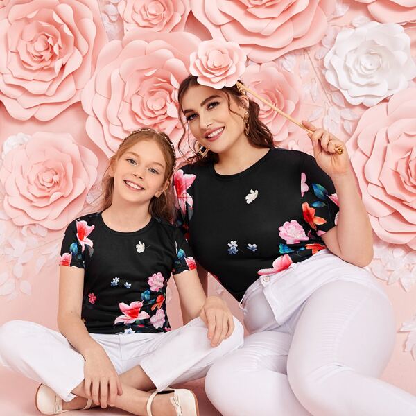 

Girls 1PC Floral Round Neck Tee, Black