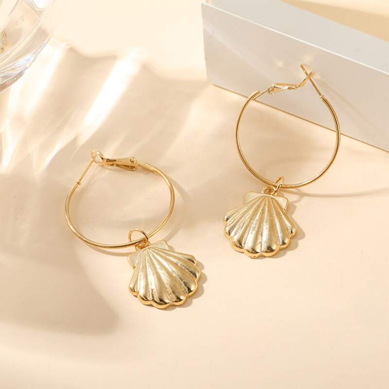 

1pair Shell Charm Hoop Earrings, Gold