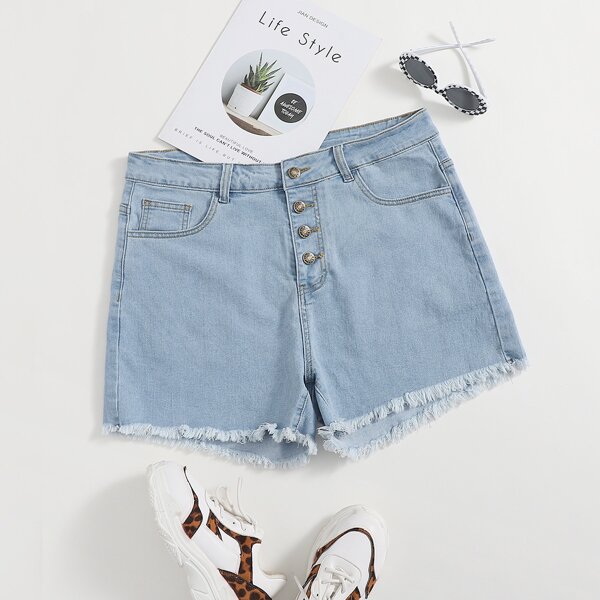 

Plus Single Breasted Raw Hem Denim Shorts, Light wash