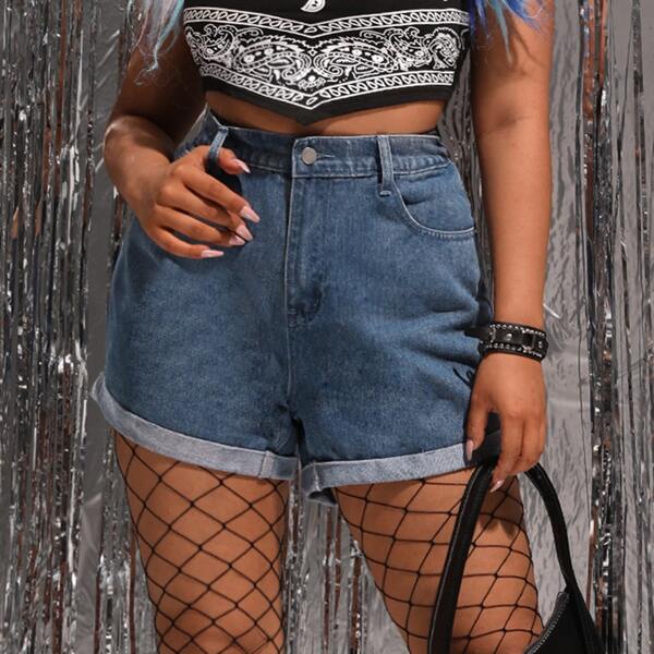 

Plus Elastic Waist Roll Hem Denim Shorts, Medium wash