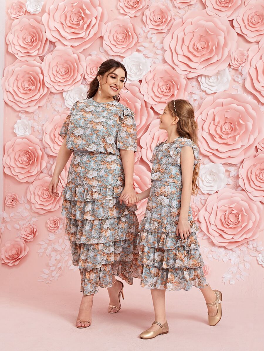 SHEIN Girls Ruffle Trim Floral Print 1 Top & Layered 1 Skirt Set - Multicolor - View 1