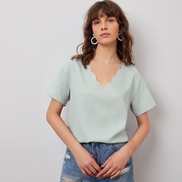 

Scallop Trim Pearl Beaded Top, Light grey