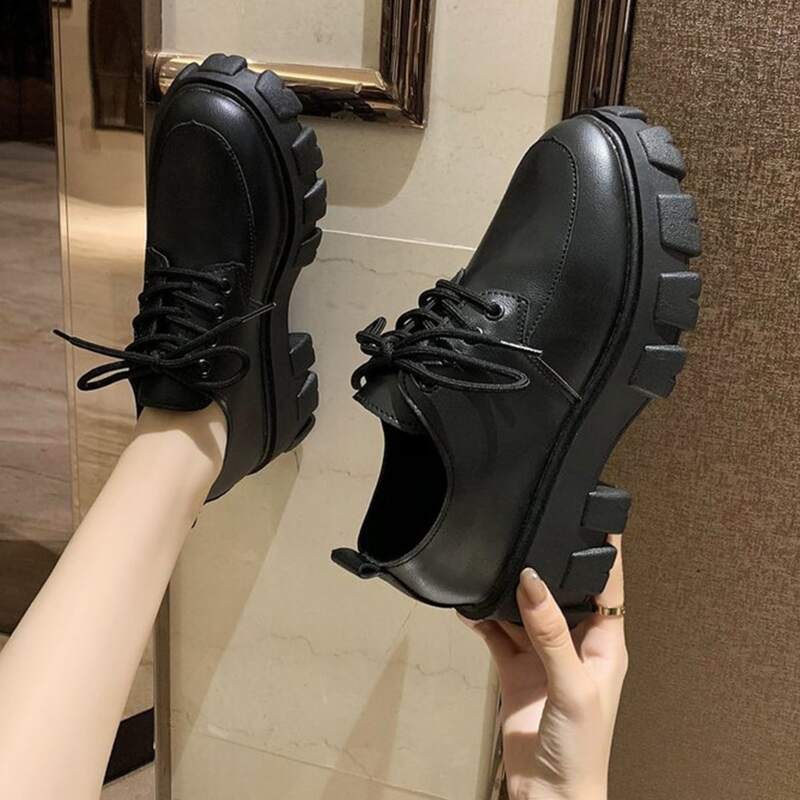 

Lace-up Front Wedge Oxfords, Black