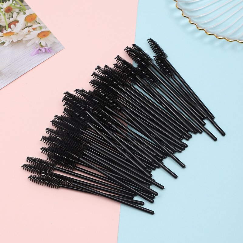 

50pcs Disposable Eyelash Brush, Black