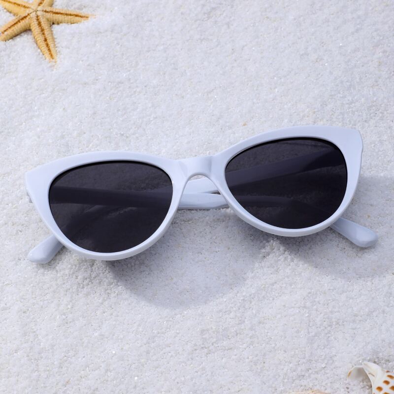 

Cat Eye Sunglasses