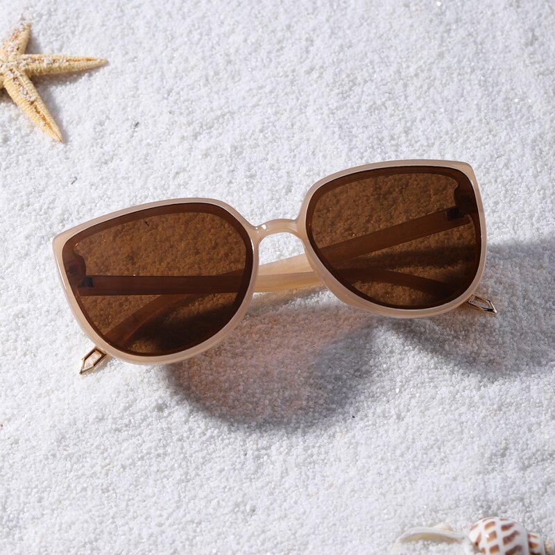 

Cat Eye Sunglasses