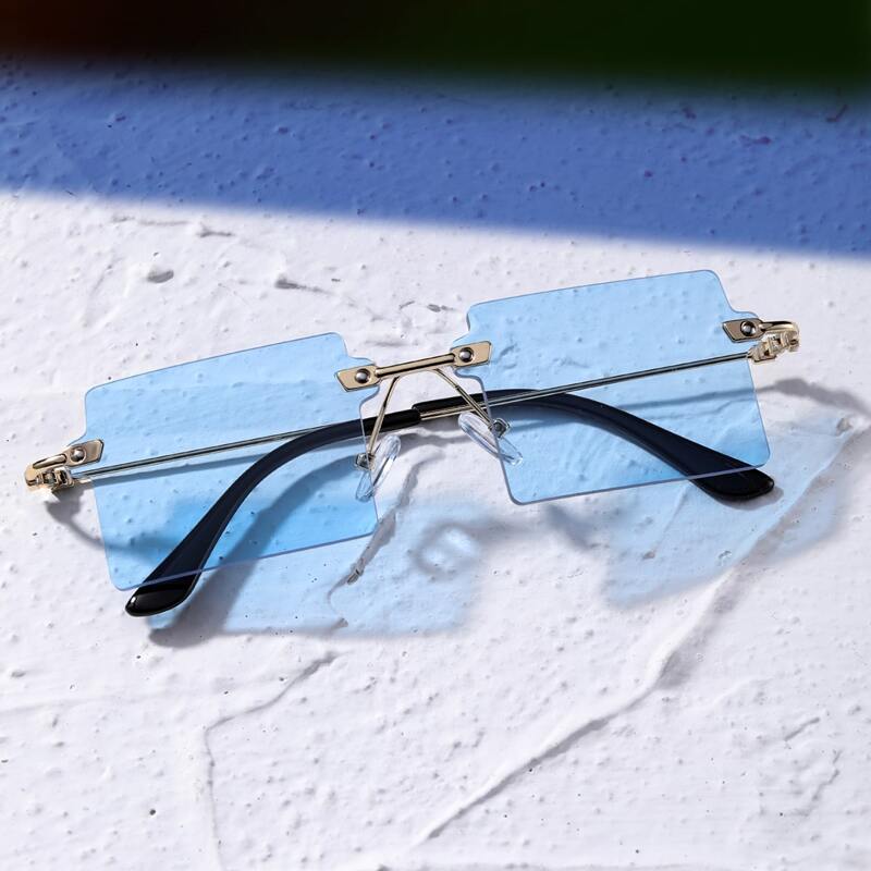 

Square Frame Sunglasses