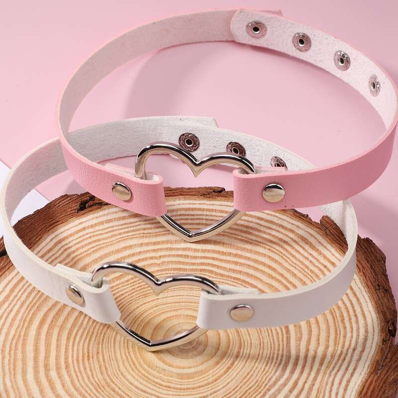 

2pcs Heart Decor Choker, Multicolor