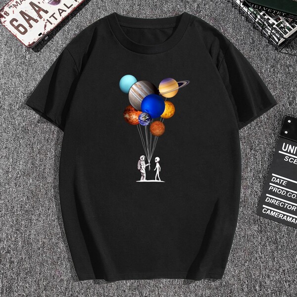 

Men Planet And Astronaut Print Tee, Black