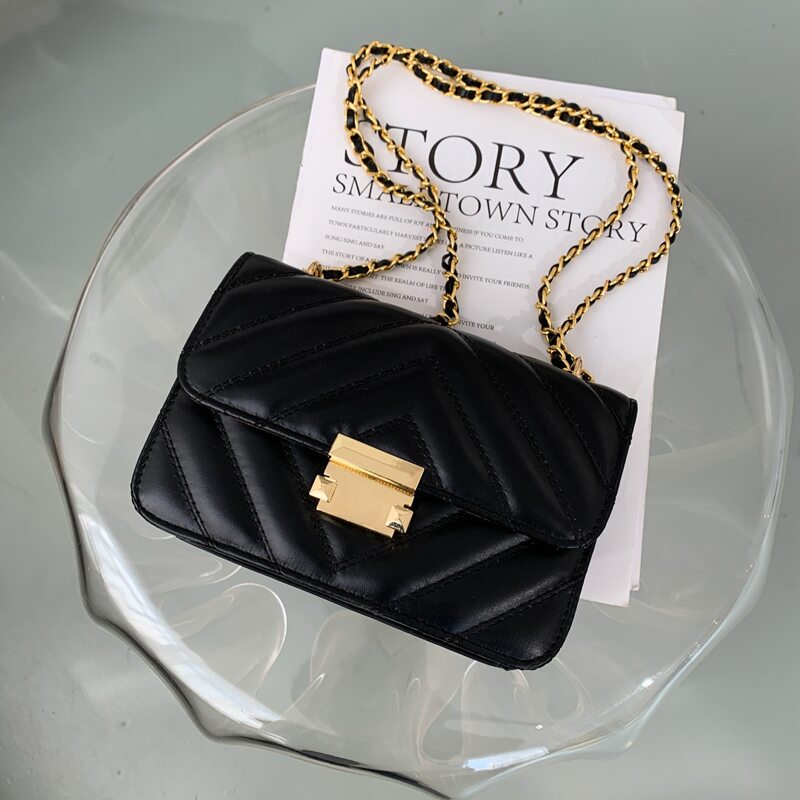 

Chevron Chain Crossbody Bag, Black