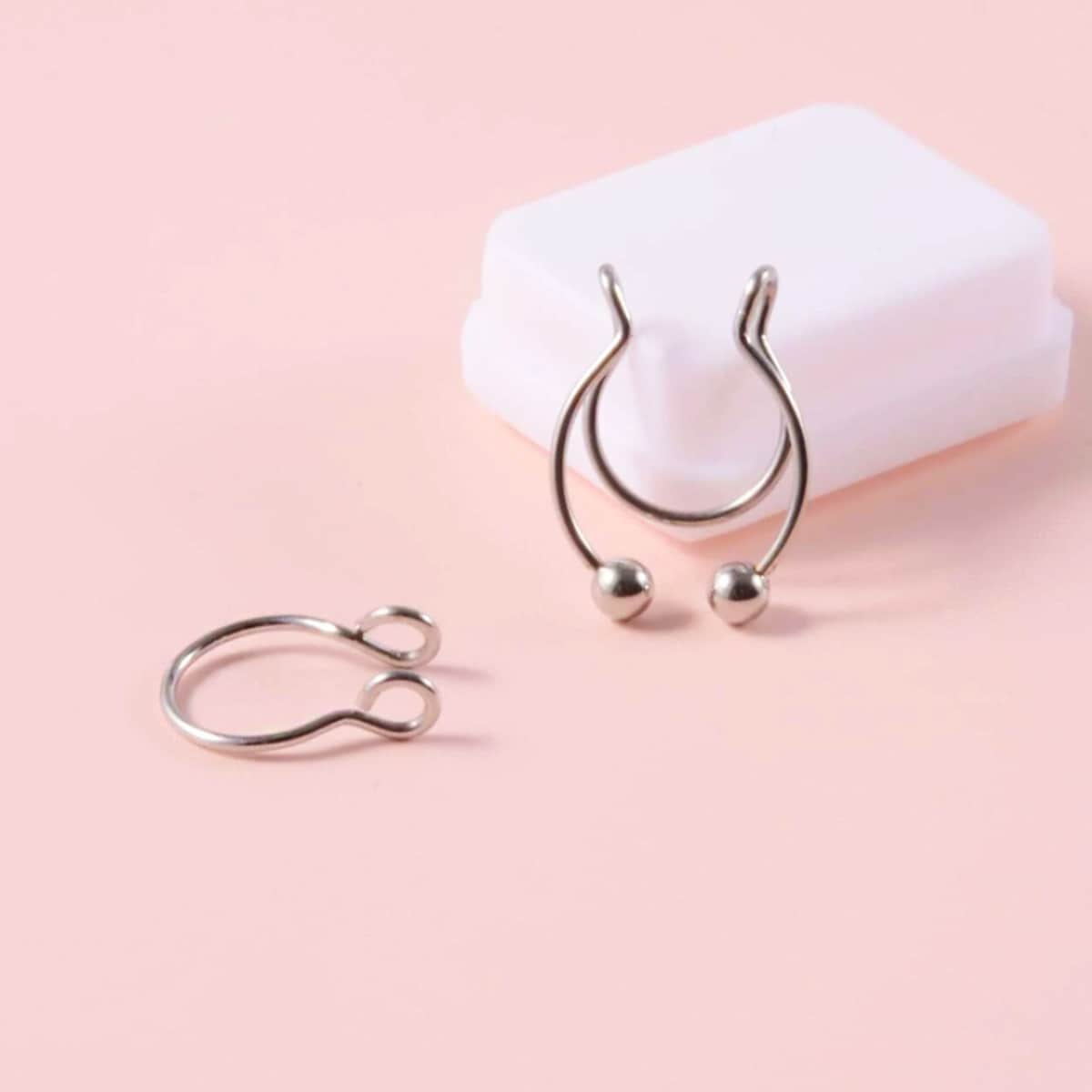 

2pcs Ball Nose Ring, Silver