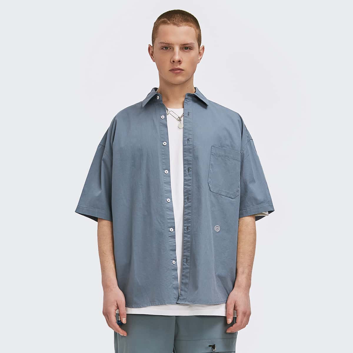 

Guys Drop Shoulder Pocket Front Patch Detail Shirt, Dusty blue