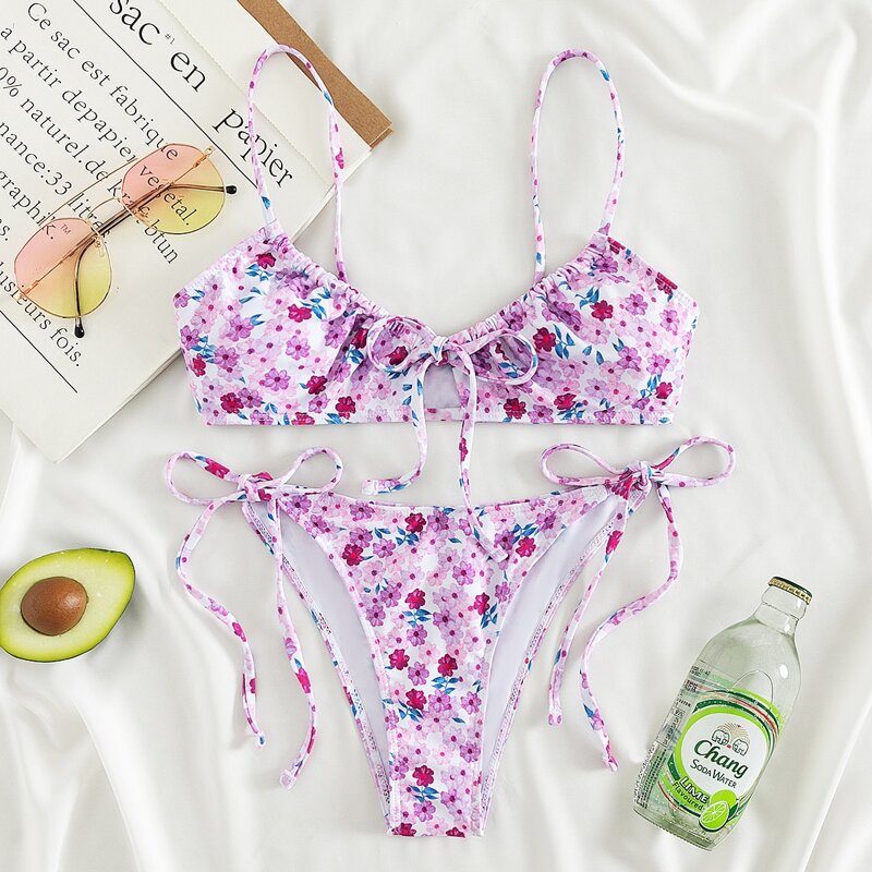 

Ditsy Floral Tie Side Bikini Swimsuit, Multicolor