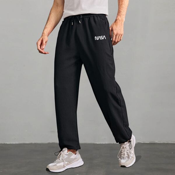 

Men Letter Graphic Drawstring Hem Pants, Black