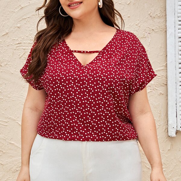 

Plus Allover Heart Print Cut Out Top, Burgundy