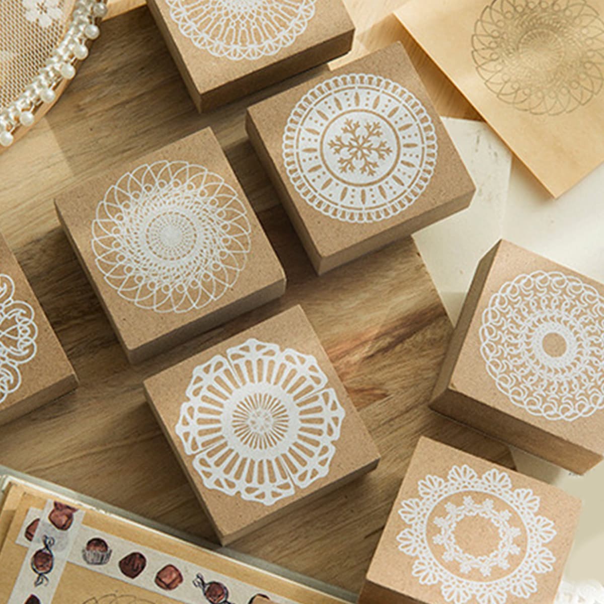 

1pc Lace Pattern Random Stamp, Khaki