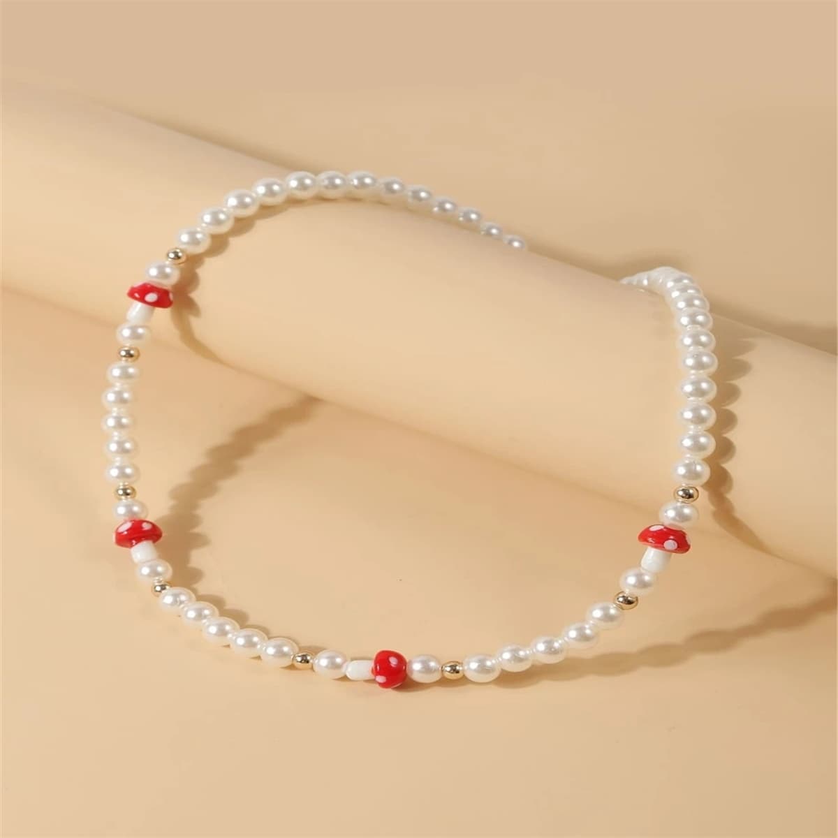 

1pc Mushroom Detail Faux Pearl Beaded Necklace, White