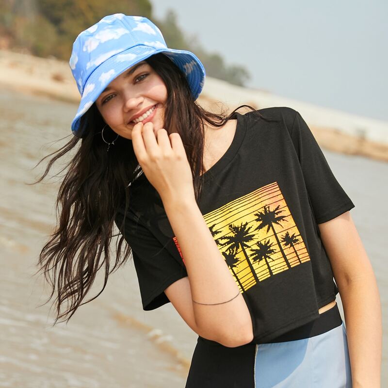 

Tropical Graphic Crop Tee, Black