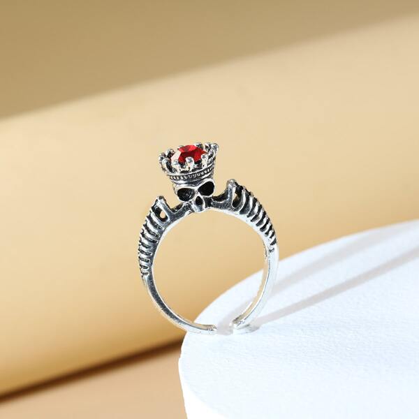 

Skull Design Ring, Antique silver