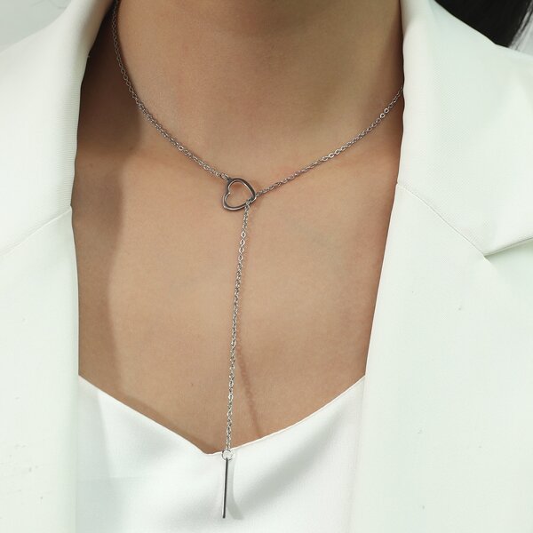 

Hollow Out Heart Decor Necklace, Silver