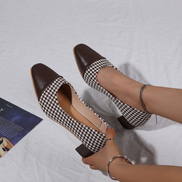 

Houndstooth Low Heeled Court Pumps, Black