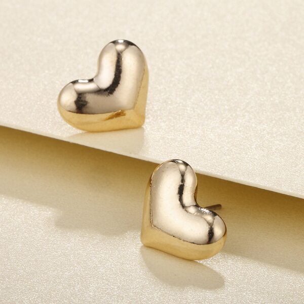 

Heart Design Stud Earrings, Gold