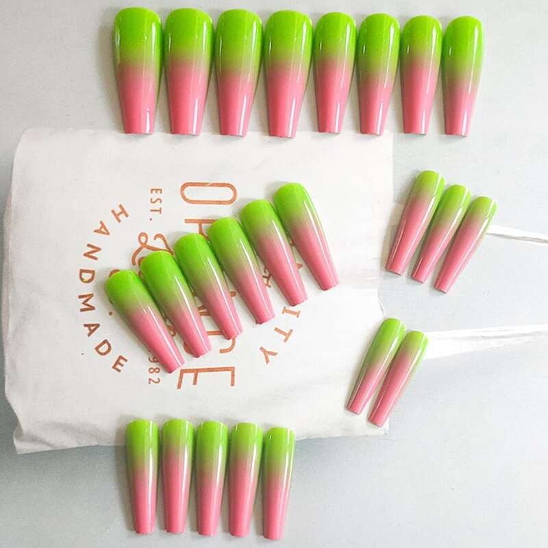 

24pcs Ombre Fake Nail, Multicolor