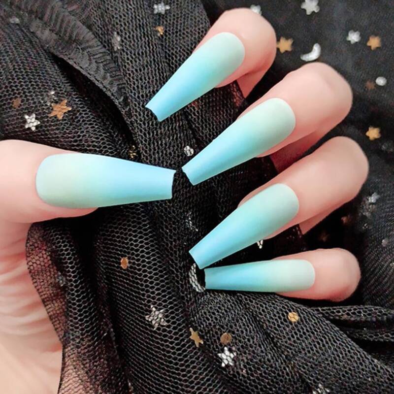 

24pcs Ombre Fake Nail, Blue