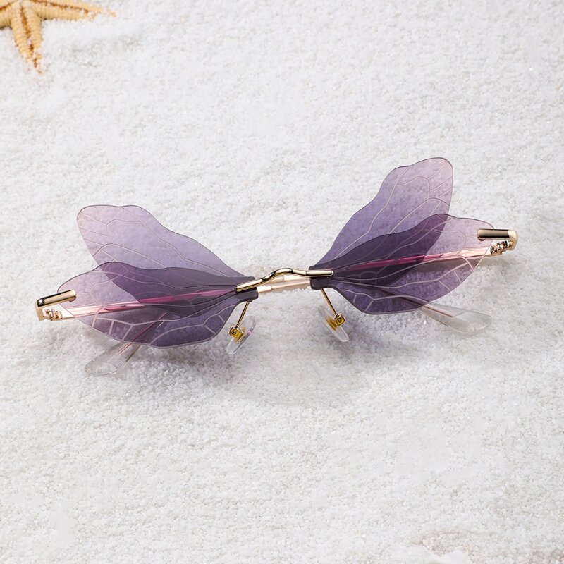 

Ombre Wing Frame Sunglasses