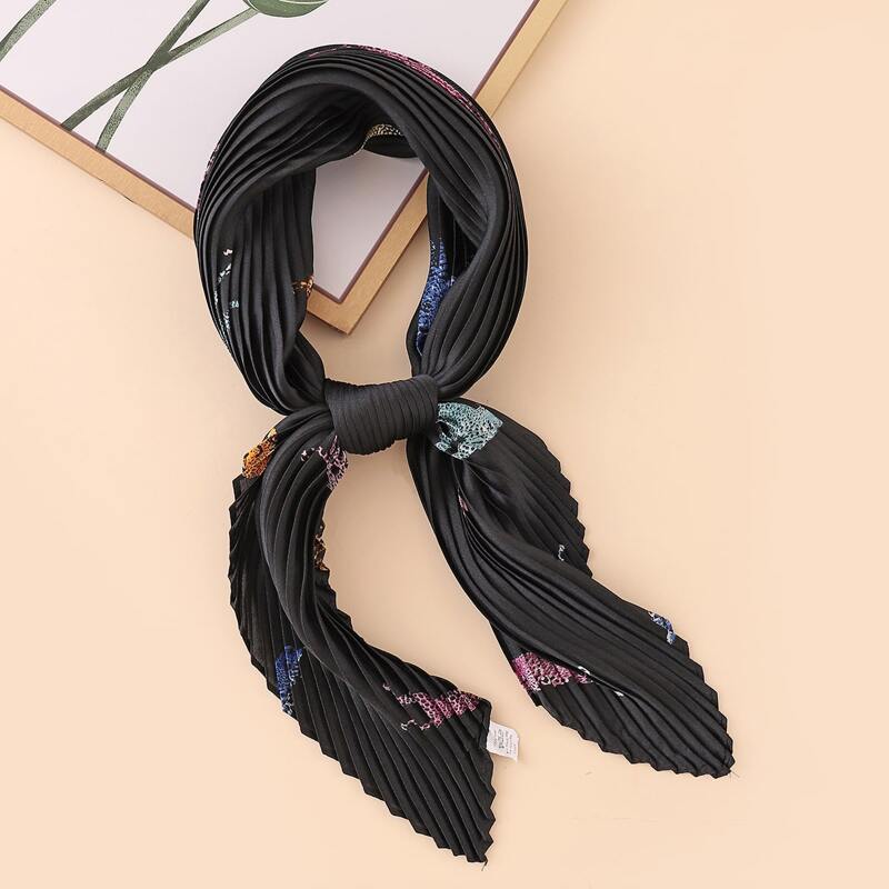

Animal Pleated Bandana, Multicolor