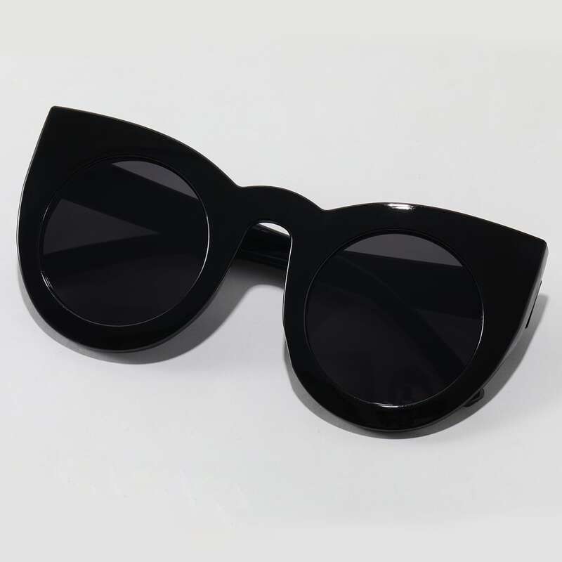 

Cat Eye Sunglasses