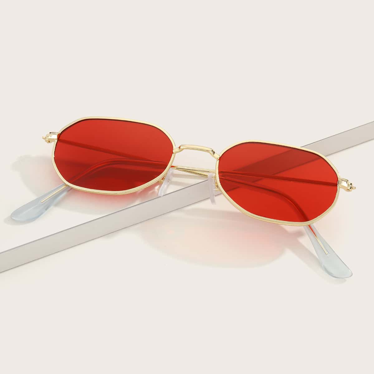 

Metal Frame Sunglasses