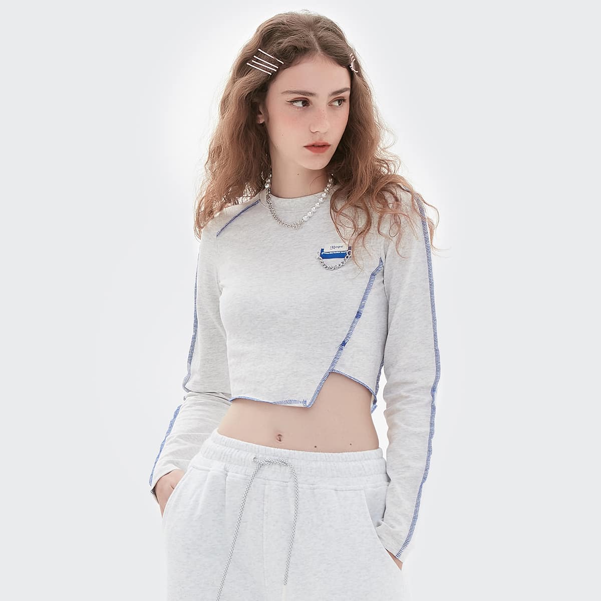 

Chain & Patched Detail Contrast Stitch Crop Tee, Light grey