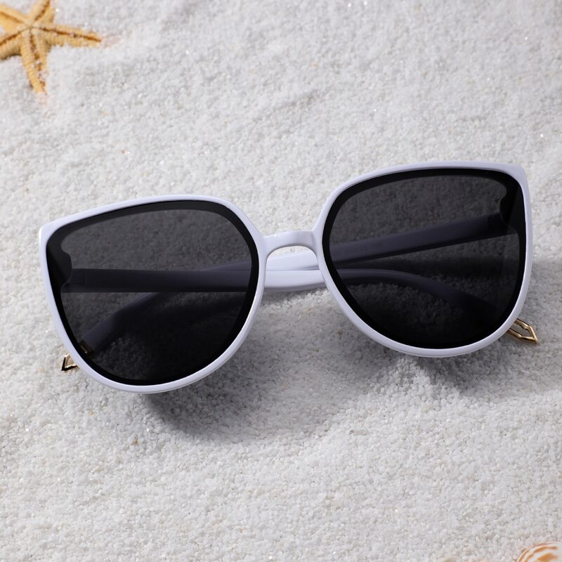 

Cat Eye Sunglasses