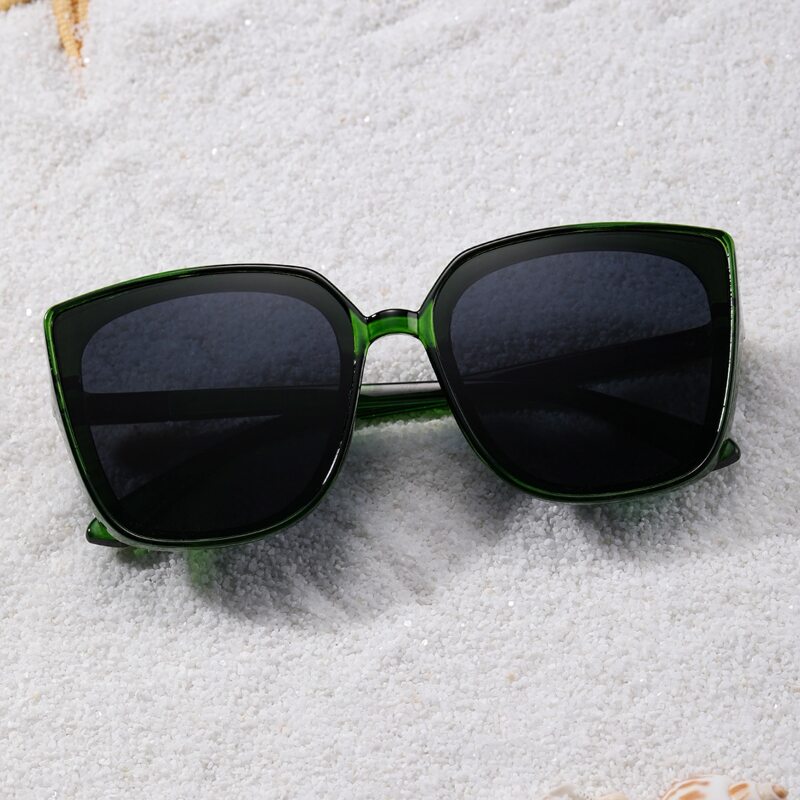 

Square Frame Sunglasses