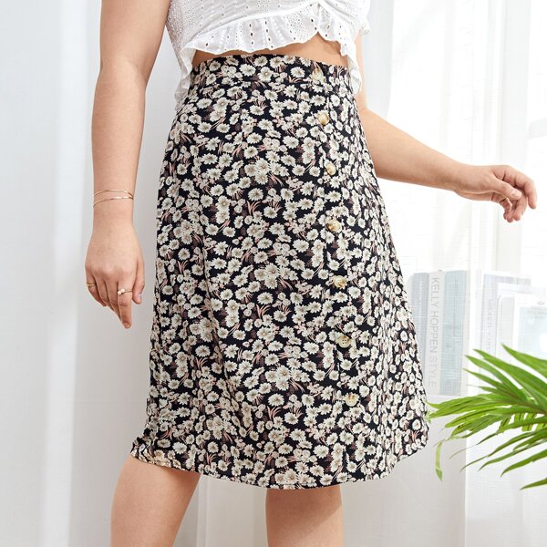 

Plus Allover Floral Print Skirt, Multicolor