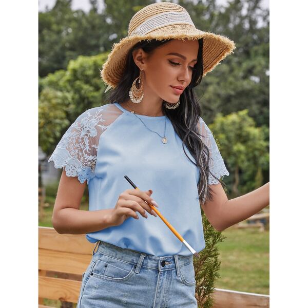 

Contrast Lace Raglan Sleeve Blouse, Baby blue