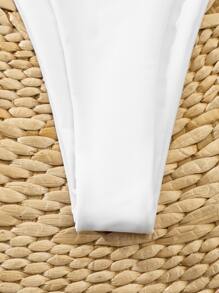 可调节肩带丁字裤比基尼套装，适合夏季海滩度假 - 白色 - 查看 3