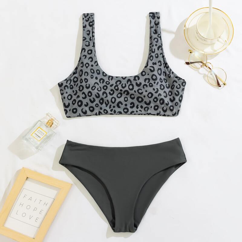 

Graphic Pattern Bikini Swimsuit, Grey