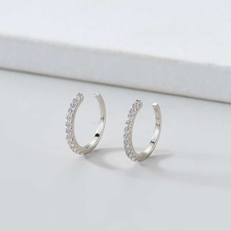 

2pcs Guys Zircon Decor Ear Cuff, Silver
